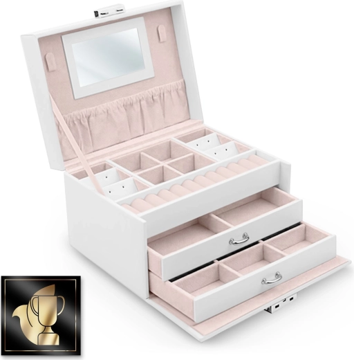 Átgondolt belső elrendezés és tükör