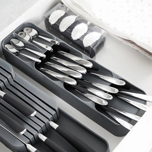 Többszintű evőeszköz-rendezés