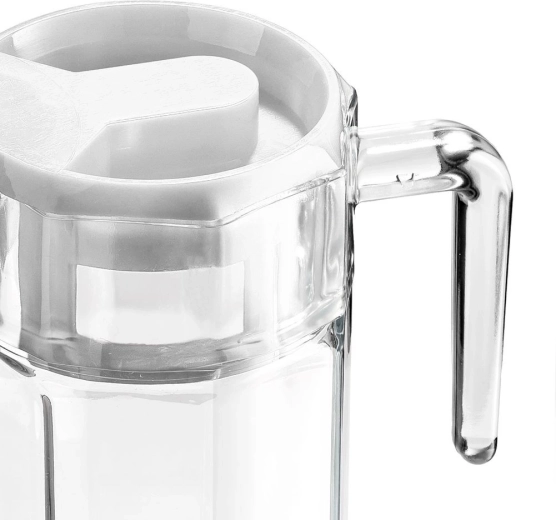 Praktikus fedél az italok védelmére