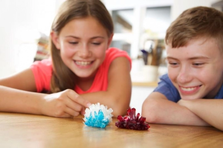 MAC TOYS kristálynövesztő – kísérleti készlet gyerekeknek (14+)