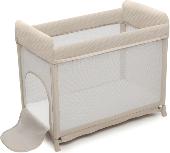 Légáteresztő hálós oldalfalak és cipzáras bejárat