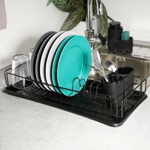 Masszív fém szerkezet és okos tagolás