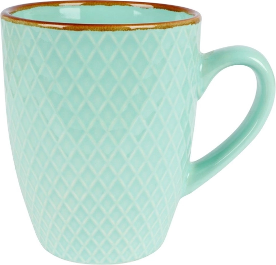 Kényelmes fogás és ideális 270 ml űrtartalom