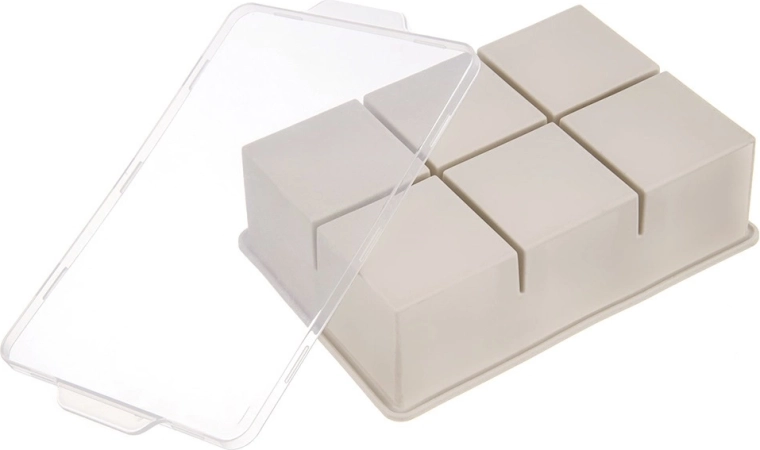 Könnyű kivétel a rugalmas szilikonnak köszönhetően