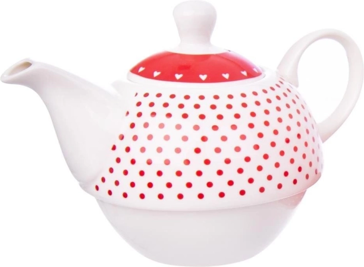 Romantikus design pöttyökkel és szívekkel