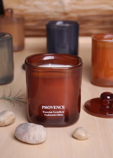 Illatgyertya üvegben Provence tuscan leather 25 óra