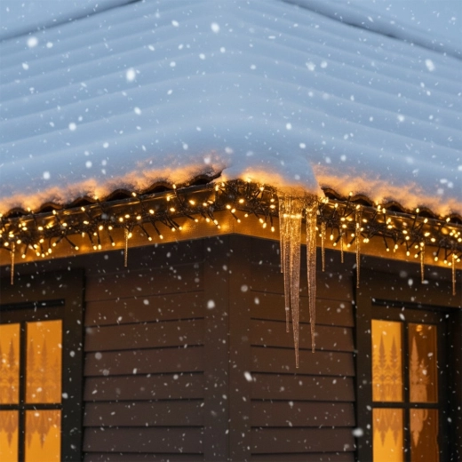 Télre felkészítve: kültérre és beltérre (IP44)