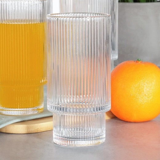 Ellenálló üveg és stabil talp