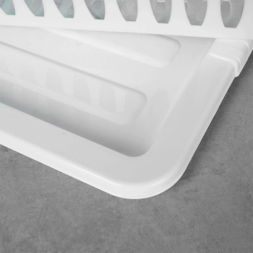 Kivehető csepegtetőtálca a tiszta munkafelületért