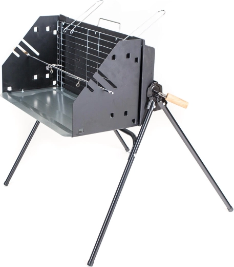 Forgó nyárs alapfelszereltségben