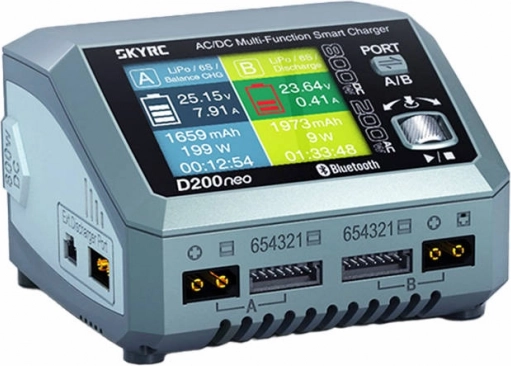 SKYRC D200neo kettős töltő 200W/800W USB‑C PD-vel