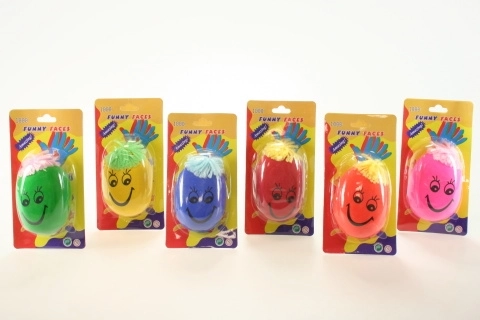 Antistressz labda arccal és hajacskákkal 8 × 5 cm