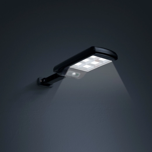 Napelemes fali reflektor mozgásérzékelővel és 6 COB LED-del