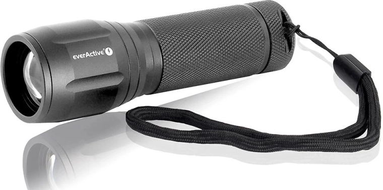 EverActive FL-300+ kézi LED zseblámpa, 350 lm, zoom funkcióval