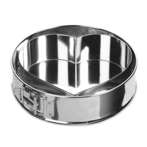 24 cm-es tortaforma levehető aljjal és szívalakú betéttel