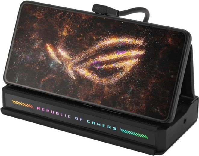 ROG Bulwark Dock dokkolóállomás
