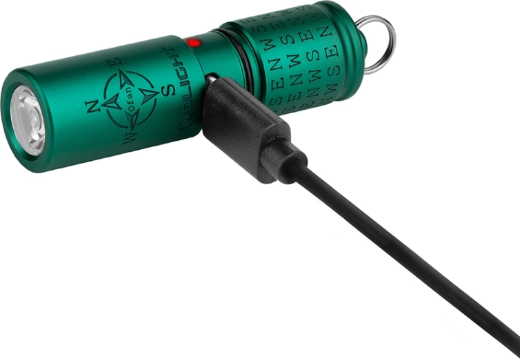 Olight i1R 2 Pro zsebméretű kulcstartó lámpa USB‑C töltéssel