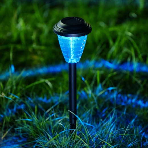 RGB LED-es napelemes leszúrható lámpa