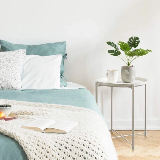 Kerek fém asztal loft stílusban – fehér