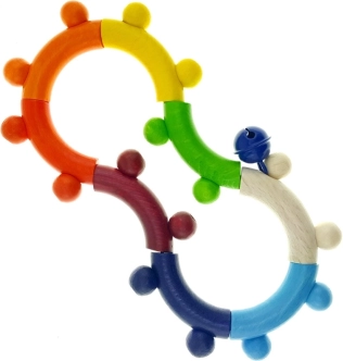 Hess csörgő a finommotorika fejlesztéséhez, színes fa