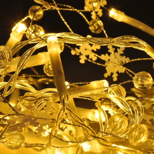 Solight LED dekorációs fényfüzér függő díszekkel, 20 LED, 2 m, elemes