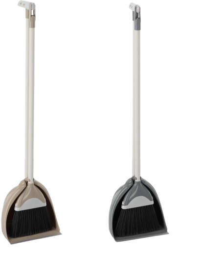 Hosszú nyelű seprű és lapát állvánnyal
