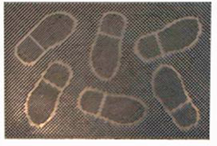 Gumiszőnyeg tüskékkel 40 × 60 cm