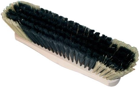 28 cm-es, lakkezelés nélküli fa seprű PET szálakkal, menetes csatlakozás nélkül