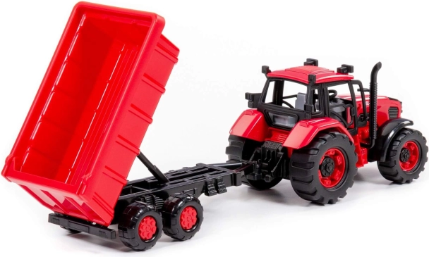 Belarus traktor pótkocsival