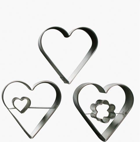 Rozsdamentes szív alakú süteménykiszúró készlet – 3 darab
