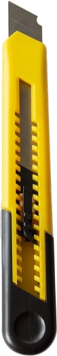 18 mm-es törhető pengéjű kés