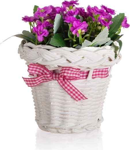 Művirág lila színben rattan kosárban 14 cm