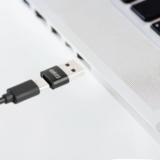 USB-C–USB-A adapter, 2,4 A, 5 V
