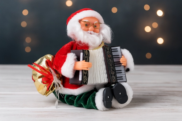 Zenélő Mikulás figura harmonikával és LED-del, 25,5 cm