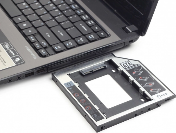 HDD adapter keret 5,25''-ről 2,5'' Slim-re