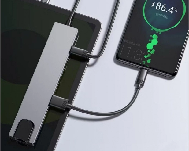 Multifunkcionális USB-C Hub Adapter 8 az 1-ben HDMI-vel és Ethernettel
