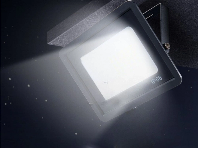 Kültéri vízálló LED reflektor 30W 6000K