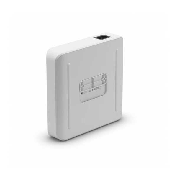 Ubiquiti switch 16 portos PoE