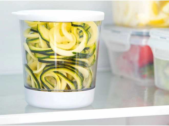 Praktikus 400 ml-es tartály szeleteléshez és tároláshoz