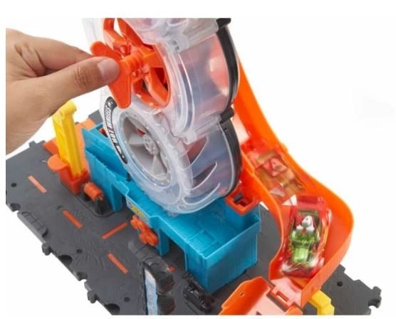 Hot Wheels Városi csavart gumiműhely