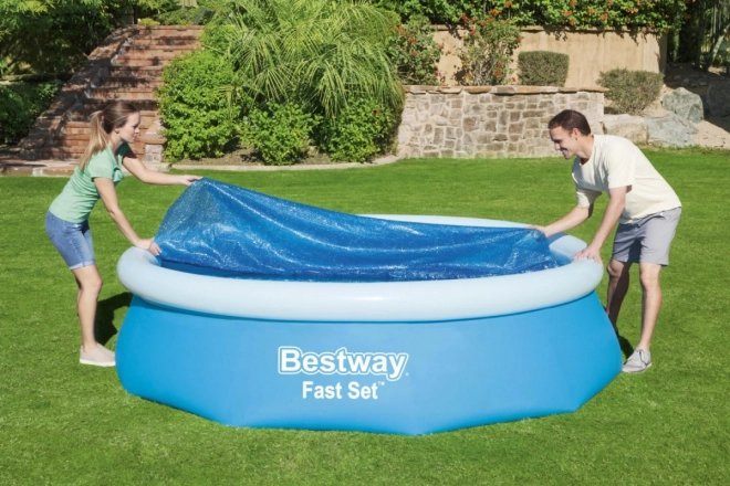 Bestway napelemes medencetakaró