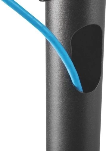 Masszív acél szerkezet kábelvezetővel