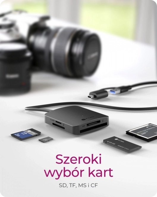 4 az 1-ben USB kártyaolvasó Type-A és Type-C csatlakozással