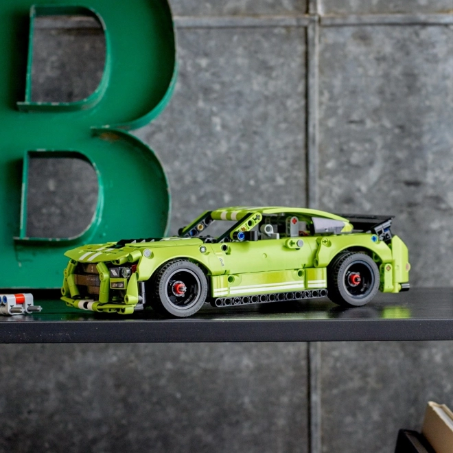Lego technic ford mustang shelby gt500
