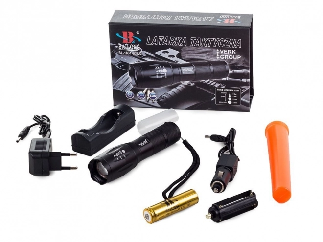 Vezérlő taktikai lámpa CREE XM-L3-U3 LED zoommal