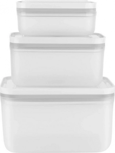 Egymásra rakható, helytakarékos kialakítás