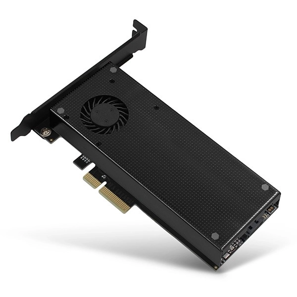 Adapter beépített PCIe x4 to M.2 NVMe M-key + SATA B-key hűtőventilátor