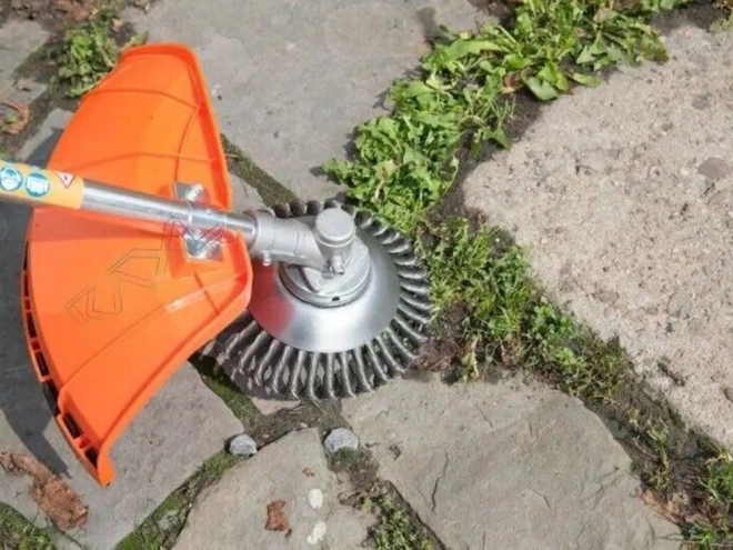 Drótkefe permetező fűnyírókhoz 200mm