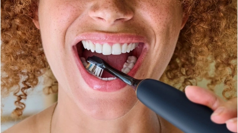 Kíméletes ínyápolás és okos emlékeztetők