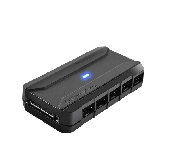 Thermaltake Commander FP pro ventilátor PWM 10 portos hub